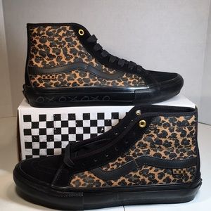 NWT Vans SK8 Hi Top Skateboard Shoes Cher Strauberry Women’s 5.5